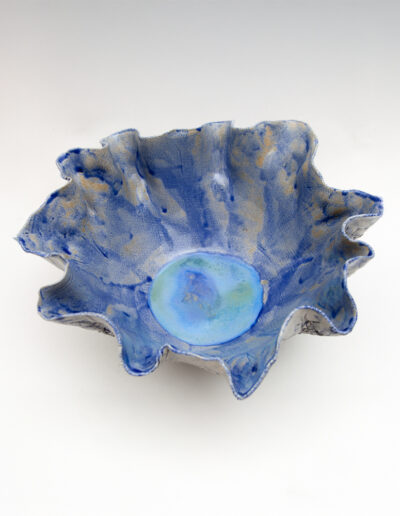 Grand saladier tulipe émail bleu HT